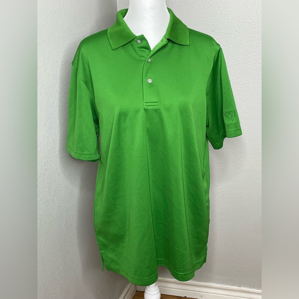 PGA TOUR Men's Airflux Solid Mesh Short Sleeve Golf Polo Shirt